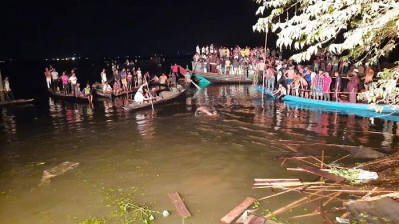 ব্রাহ্মণবাড়িয়ায় ট্রলারডুবিতে নিহত বেড়ে ২১