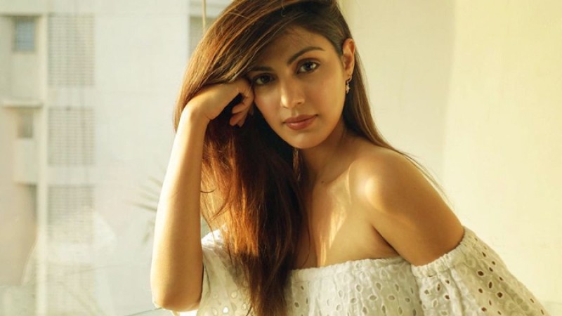 দীর্ঘ লড়াইয়ের পর স্বাভাবিক ছন্দে ফিরলেন রিয়া