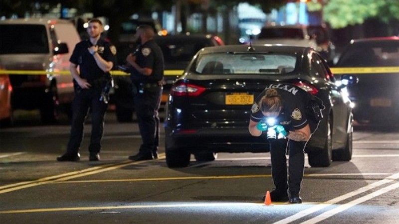 যুক্তরাষ্ট্রে স্বাধীনতা দিবসের শোভাযাত্রায় গুলিতে নিহত ৬