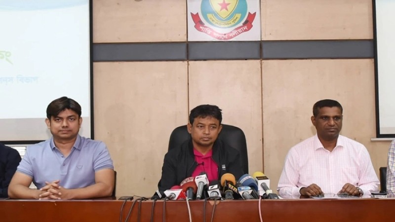 ‘মনোবল ভাঙতে পরিকল্পিতভাবে পুলিশ বক্সে হামলা’