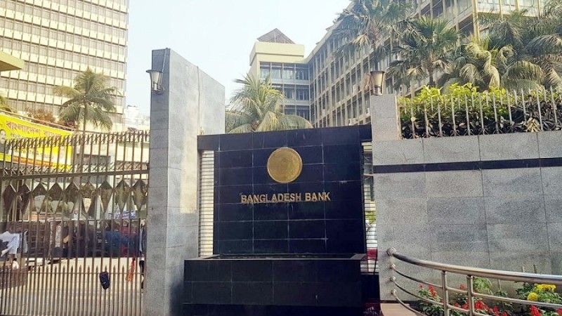 ‘কোনো ব্যাংক বন্ধ হবে না, আমানত নিয়ে আতঙ্ক নয়’