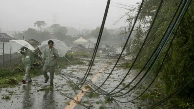 জাপানের মধ্যাঞ্চলে টাইফুনের আঘাত, দুই জনের প্রাণহানি