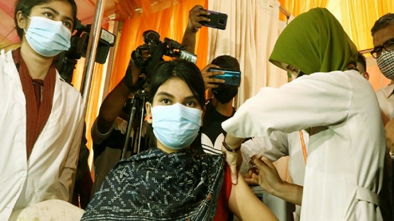 আজ থেকে ১৮ বছর বয়সীদের টিকা নিবন্ধন শুরু