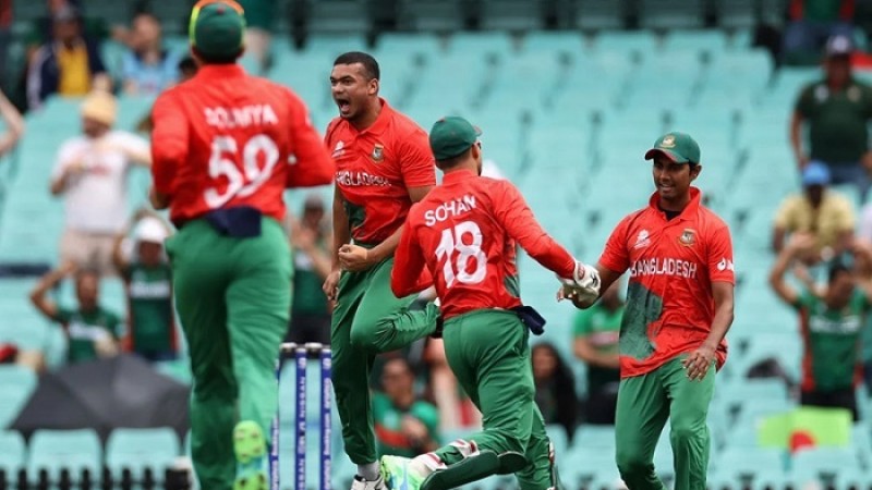 সিডনি স্টেডিয়ামের মূল ড্রেসিংরুমে রাখা হয়নি সাকিবদের