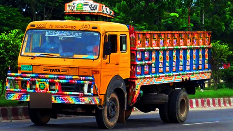 পাঁচ ভাইকে চাপা দেওয়া সেই ট্রাক আটক