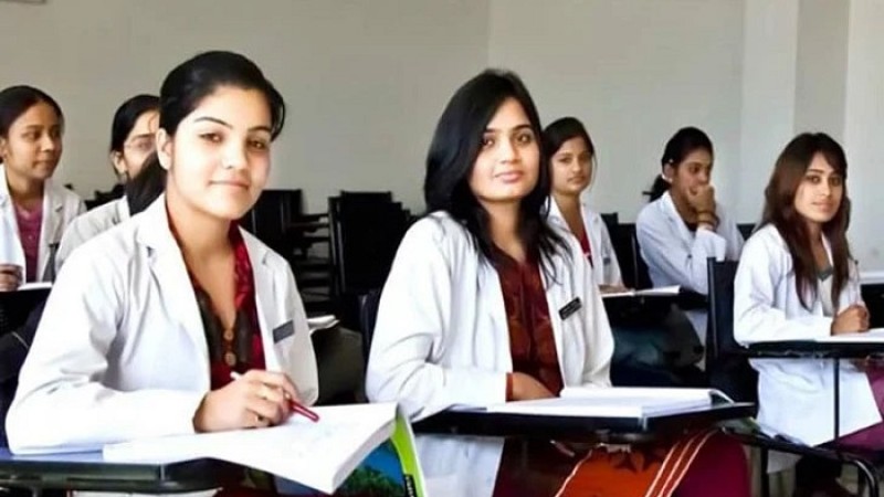 মেডিকেলের ভর্তি পরীক্ষা ১ এপ্রিল