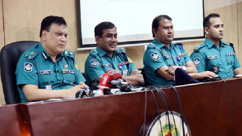 লাঠিসোঁটা নিয়ে মিছিল-মিটিংয়ে আসা যাবে না: ডিএমপি