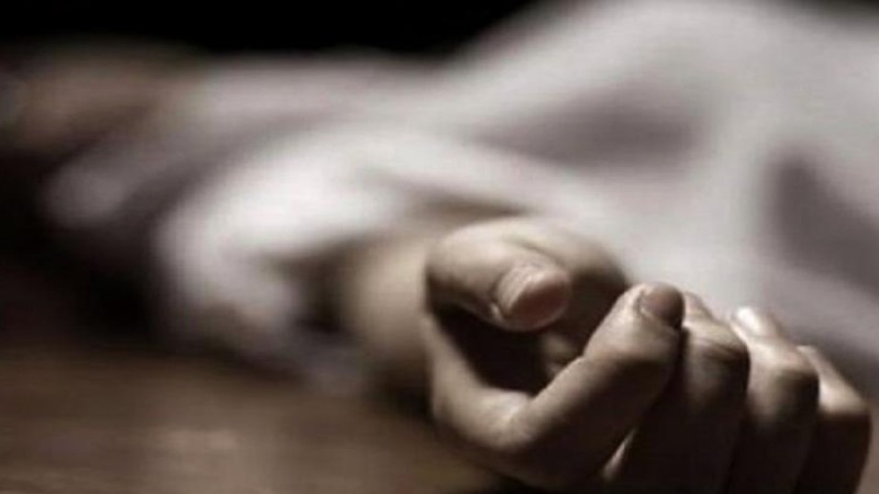 বড়াইগ্রামে নিজ গলায় ছুরি চালিয়ে প্রাণ দিলেন ব্যবসায়ী