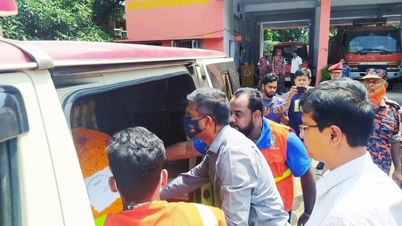 ফুলের শ্রদ্ধায় রাঙ্গামাটির দুই ফায়ার ফাইটারকে শেষ বিদায়