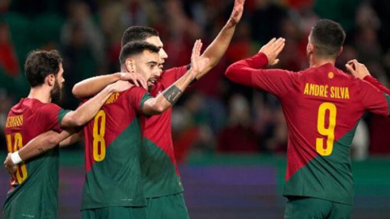 রোনালদোকে ছাড়াই পর্তুগালের গোল উৎসব
