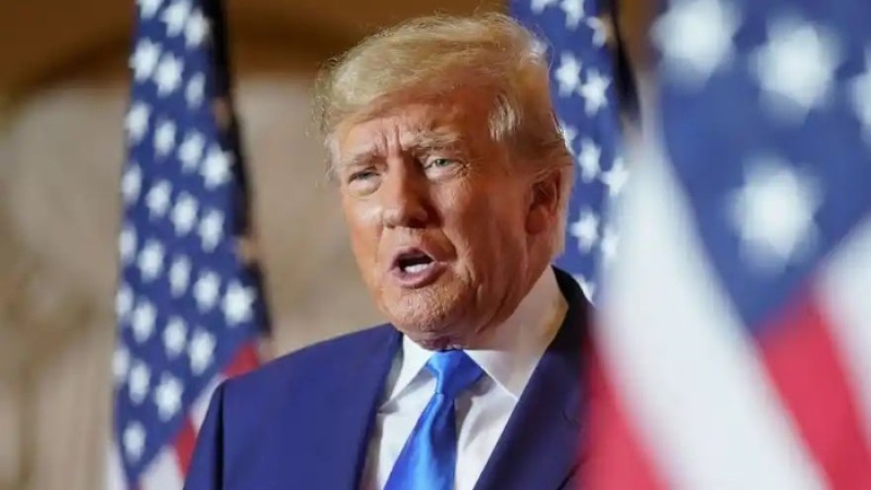 ২০২৪ নির্বাচনে প্রার্থী হওয়ার ঘোষণা ট্রাম্পের