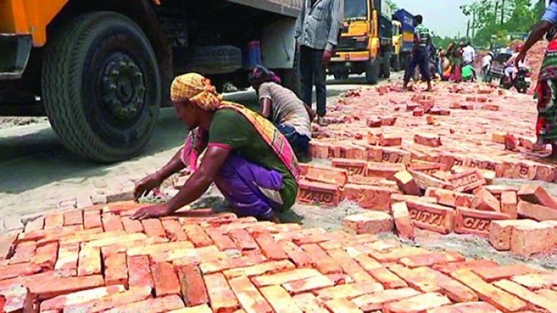রাস্তা-ভবন নির্মাণে মানসম্পন্ন ইট সরবরাহের নির্দেশ