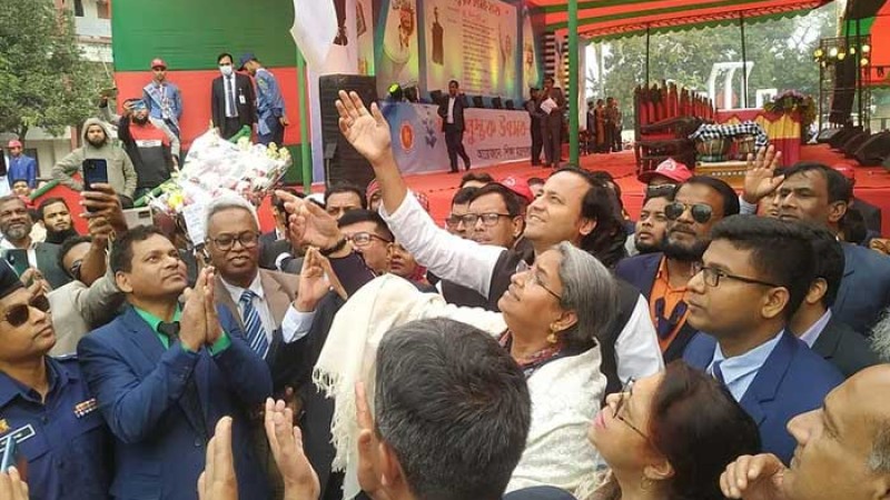 মাধ্যমিকের বই উৎসব উদ্বোধন করলেন শিক্ষামন্ত্রী