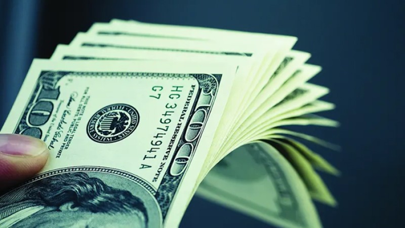 এবার কমলো ডলারের দাম