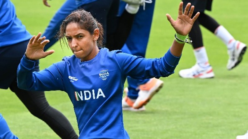 পাকিস্তানকে তুলোধুনো করে স্বস্তির জয় ভারতের