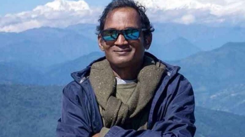 কার্টুনিস্ট কিশোর কারাগার থেকে ছাড়া পেয়েছেন