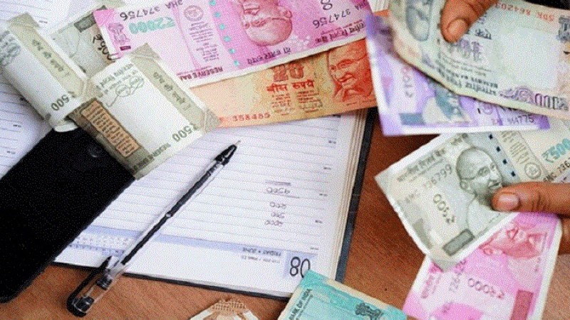 ভারতীয় টাকার দামের রেকর্ড পতন