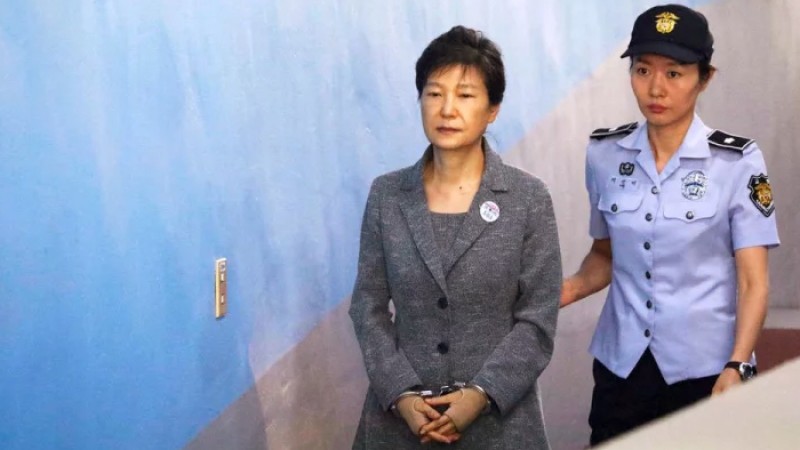 দণ্ডপ্রাপ্ত দ. কোরিয়ার সাবেক প্রেসিডেন্টকে সরকারি ক্ষমা ঘোষণা