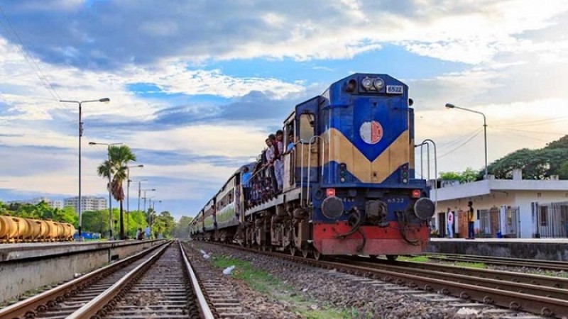 ১১ এপ্রিলের পর আন্তঃনগর ট্রেনের টিকিট বিক্রি সাময়িক বন্ধ