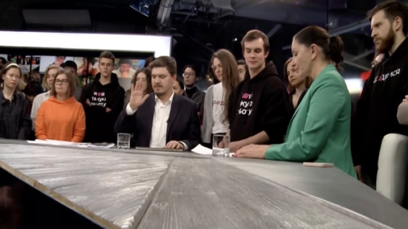 যুদ্ধের প্রতিবাদে সব কর্মীর পদত্যাগ, বন্ধ রাশিয়ার টিভি চ্যানেল