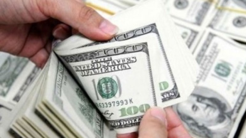 ৩০ সেপ্টেম্বরের মধ্যে অতিরিক্ত ডলার বিক্রির নির্দেশ