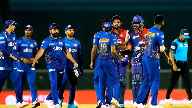 ৮ ম্যাচ হেরে লজ্জার রেকর্ড গড়লো মুম্বাই