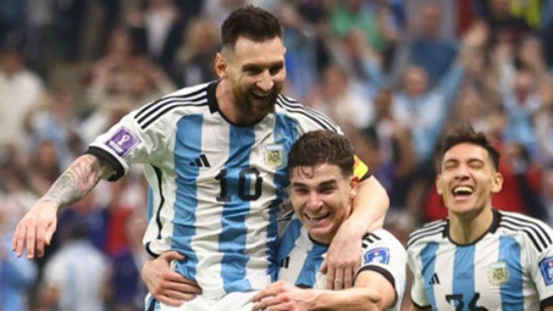 কোন মন্ত্রে বিশ্বকাপে অপ্রতিরোধ্য হয়ে উঠল আর্জেন্টিনা