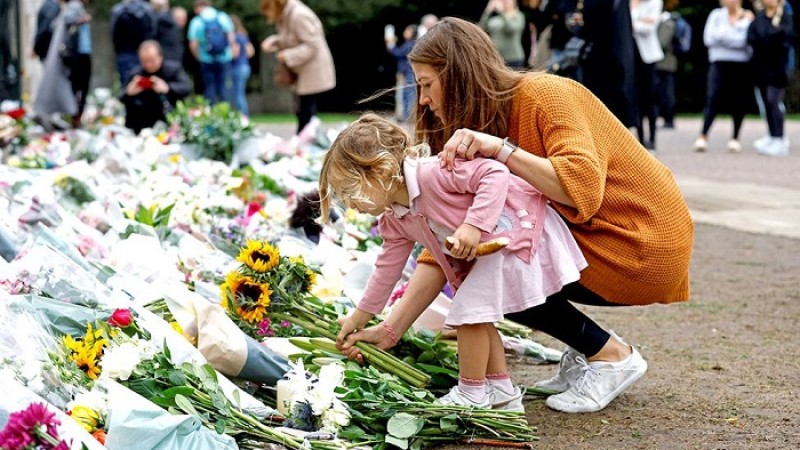 রানির শেষকৃত্যে আমন্ত্রণ পায়নি রাশিয়া-বেলারুশ-মিয়ানমার