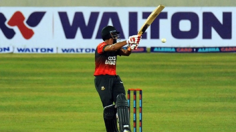 ১২৭ রানে থামল বাংলাদেশ, রিয়াদের দায়িত্বশীল ব্যাটিং