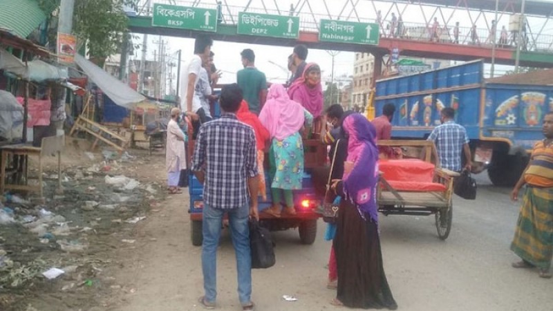 কর্মস্থলে যেতে গুণতে হচ্ছে ৩ গুণ ভাড়া