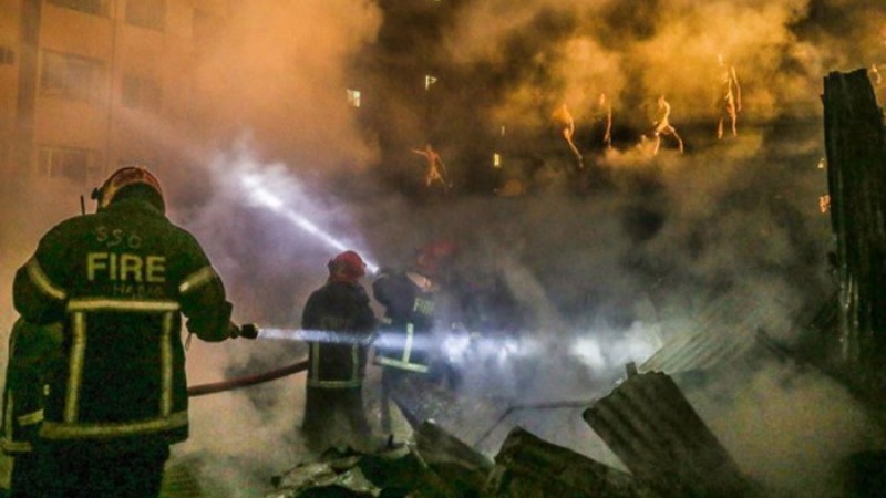 বছিলায় জুতার কারখানায় আগুন