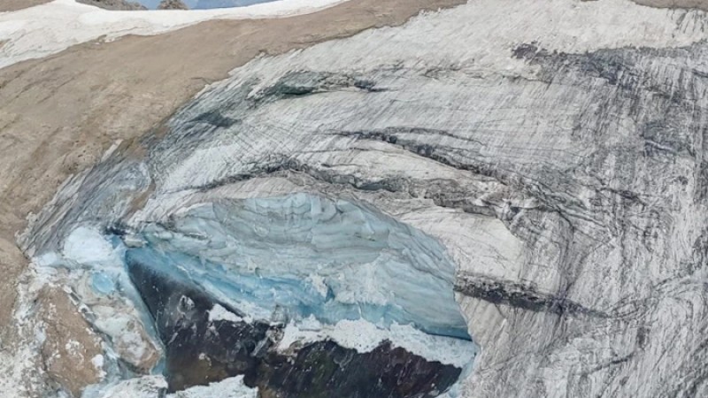 ইতালিতে হিমবাহ ধস, মৃত্যু ৬