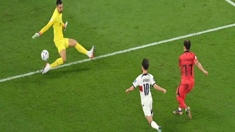 পর্তুগালকে হারিয়ে এশিয়ার দ্বিতীয় দেশ হিসাবে শেষ ষোলোয় কোরিয়া