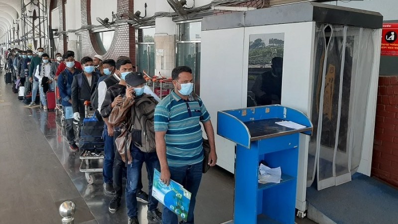 আজ থেকে বিমানবন্দরে করোনা টেস্ট