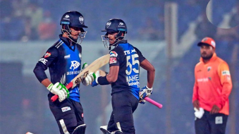 শেষ ওভারের রোমাঞ্চে খুলনাকে হারাল রংপুর